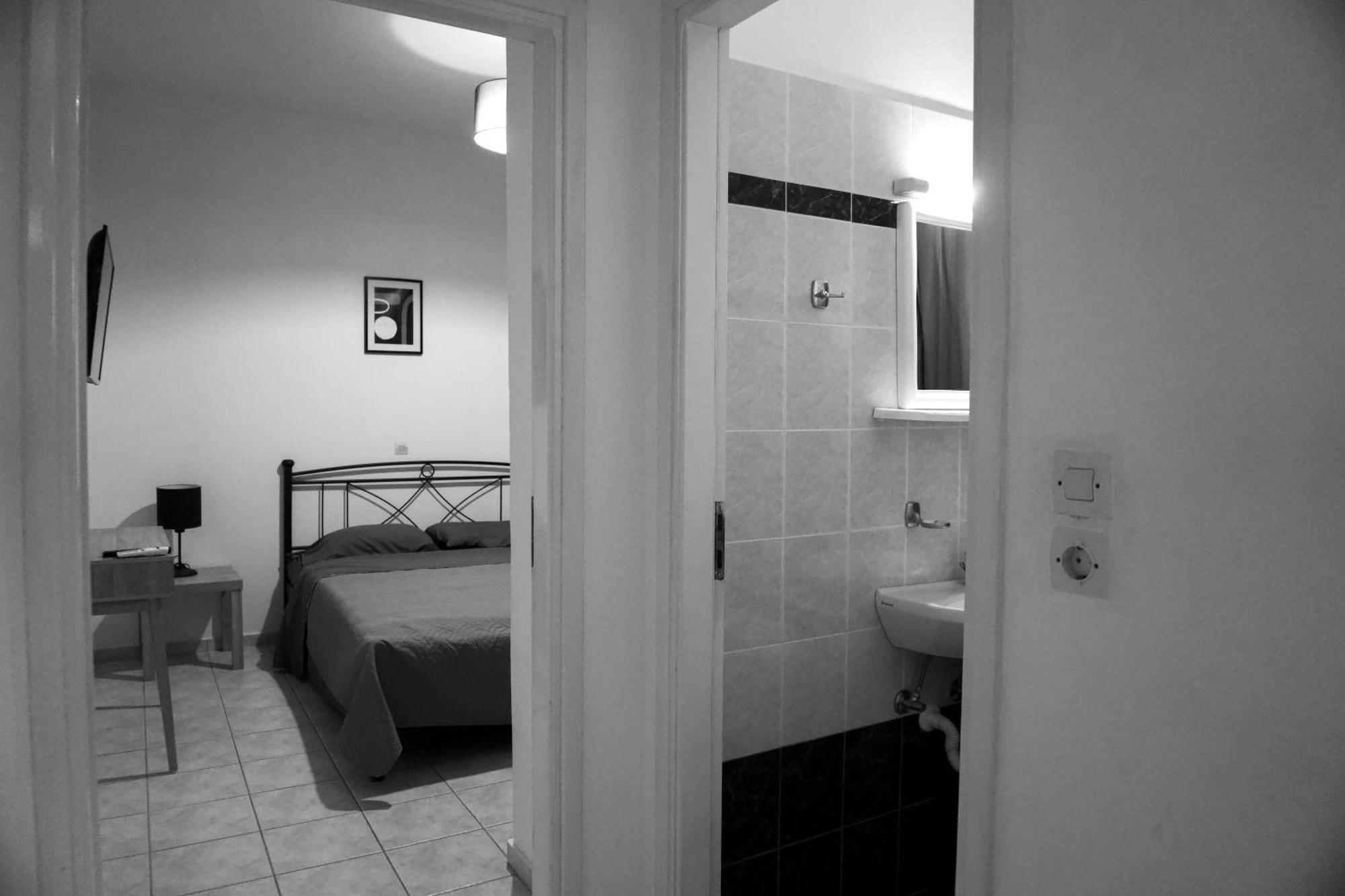 אדליאנוס קומפוס Pink Sand Sea Apartment מראה חיצוני תמונה